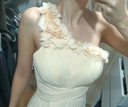 Długa tiulowa asymetryczna morelowa sukienka gorsetowa pretty women