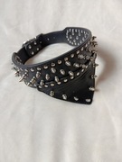 Mocna obroża dla psa skórzana z kolcami L / XL  52 - 60 cm