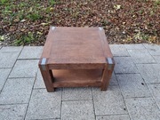 Drewniany kwadratowy porządny masywny stabilny stolik ława z półką