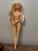 Lalka Barbie action