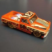 Hot Wheels 67 Chevy 2024 czerwony
