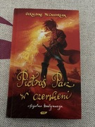 Piotrus pan w czerwieni