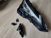 Lampa przednia Lexus ux250h