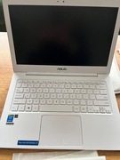 Notebook Asus Zen UX 305 F