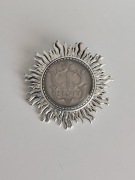 Broszka z oryginalną monetą 1 zł 1929 r. – rękodzieło, żywica, unikat