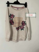 Sweterek w kwiaty F&F