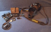 Nikon D5200 + Nikkor AF-S DX 18-105 + Statyw TreQ TRI-14 + Torba HAMA