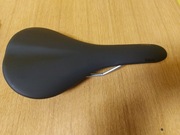 Sidło Fabric Scoop Flat Elite, cro-mo rails 