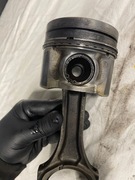 Mazda 3 6 CX5 CX7 2.2 CITD Tłok z korbowodem R2AA