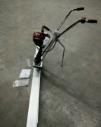 Zacieraczka spalinowa do betonu PT24 Briggs&Stratton PREMIUM chrom