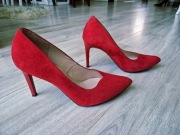 Piękne szpilki malinowa czerwień skóra naturalna nowe r 38