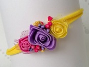 Opaska do włosów urodziny wesele gumka różyczki róże piankowe roczek