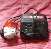 Ładowarka einhell ozito 18V e12-26al