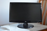 Monitor LG Flatron W2243S 21,5"