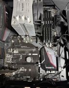 Gigabyte Z390 Gaming x+ Intel i7 9700kF cpu 3,6+32GB RAM DDR4 Corsair