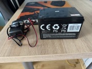 Sprzedam akumulator 12V 14Ah nowy, wraz z ładowarką.