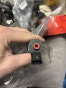 Wtryskiwacz Citroen Peugeot 1.6hdi 0445110297