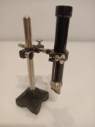 Przedwojenny poniemiecki mikroskop ze statywem 