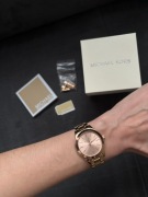 Michael Kors zegarek mini slim runway damski rose gold MK3513