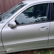 Drzwi lewe Mercedes W211, C744