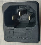 Gniazdo sieciowe SC-81 (z bezpiecznikiem 10A)