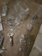 Akcesoria do mebli, okucia, zawiasy spowalniacze zaślepki plastikowe 