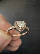 Pierścionek Lśniące wypukłe serce, Platerowanie z 14k różowego złota