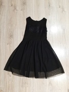 Rozkloszowana czarna sukienka mini koronka S