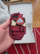 Małe etui na telefon