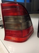 Lampa W202 Kombi prawy tył polift Hella