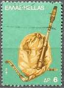 Grecja 1975 r. Mi 1222 Instrumenty ludowe