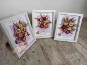 Bukiet w ramce z suszonych kwiatów dzień babci