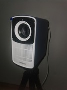 Projektor LED Isinbox P7 Autofocus zasilany powerbankiem 