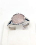 Pierścionek srebrny z kwarcem różowym rozmiar 17