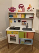 Drewniana kuchnia dla dzieci