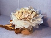 FLOWER BOX M ŚWIECE SOJOWE GRATIS KARTA Z ŻYCZENIAMI DOWOLNY NAPIS