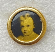 Odznaka z wizerunkiem małego V.I.Lenina wiek 5 łat ZSRR 1947-50r