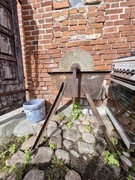 Ręczna ostrzałka kołowa osełka wodna do noży i siekier vintage dekoracja