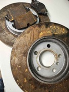 Tarcze i klocki MINI F54 F60 BMW X2 F39  PRZÓD KOMPLET