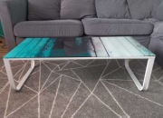 Szklana turkusowa ława firmy Agata Meble