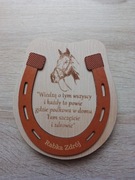 Podkowa na szczęście z sentencją 