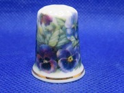 Naparstek Kolekcjonerski Porcelanowy Niebieskie Bratki Kwiaty