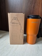 Kubek termiczny poj. 550ml ze stali, pasek do przenoszenia
