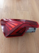 SKODA OCTAVIA IV LAMPA LEWY TYŁ TYLNA LEWA W BŁOTNIK 5E3945207A