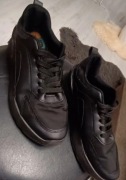 Adidasy czarne do pracy.