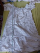 Śnieżnobiała ażurowa sukienka/ tunika Reserved 38