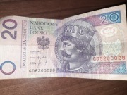 20 zł banknot z osbiciem seryjnym