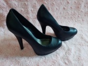 Szpilki Guess rozm 37