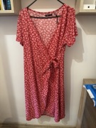 Sukienka w kwiaty 42 xl