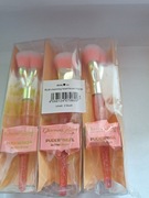 Pędzel do pudru w kształcie serca 